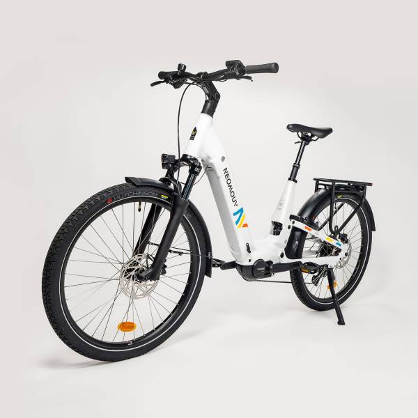 Vtc electrique Néomouv Pomera